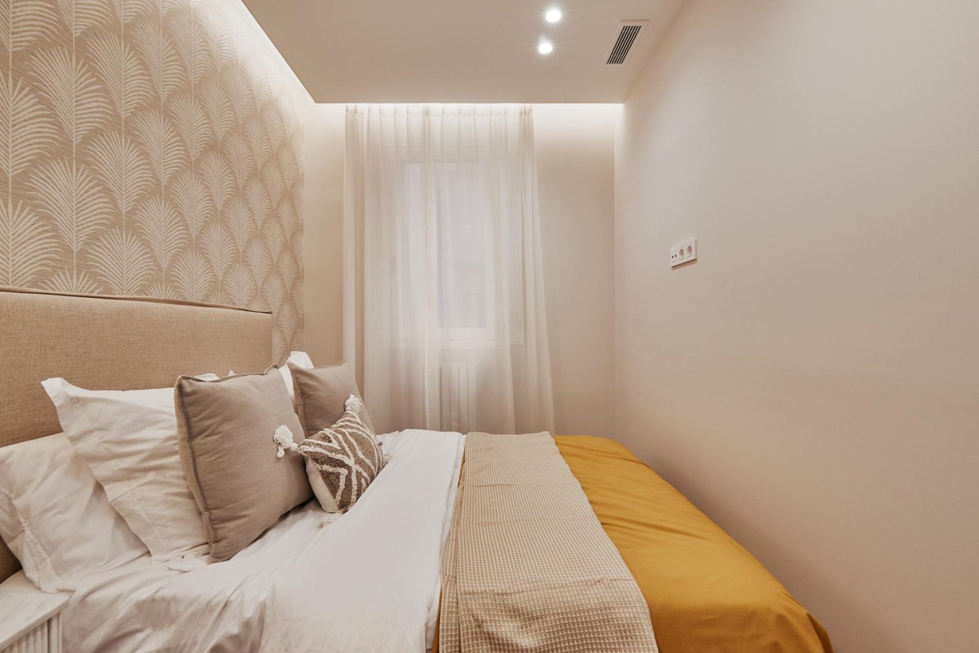 Resale - Apartment - Madrid