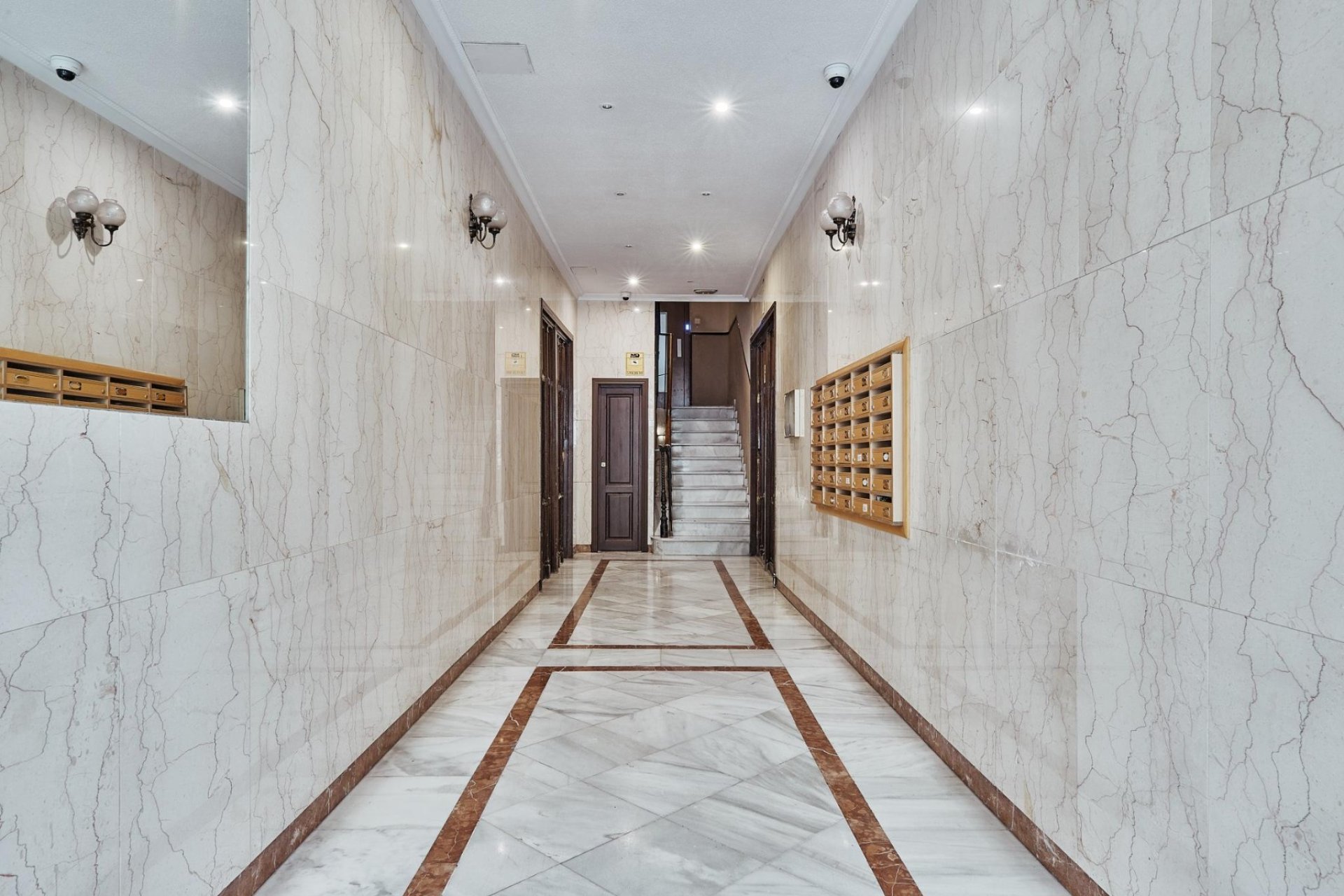 Resale - Apartment - Madrid