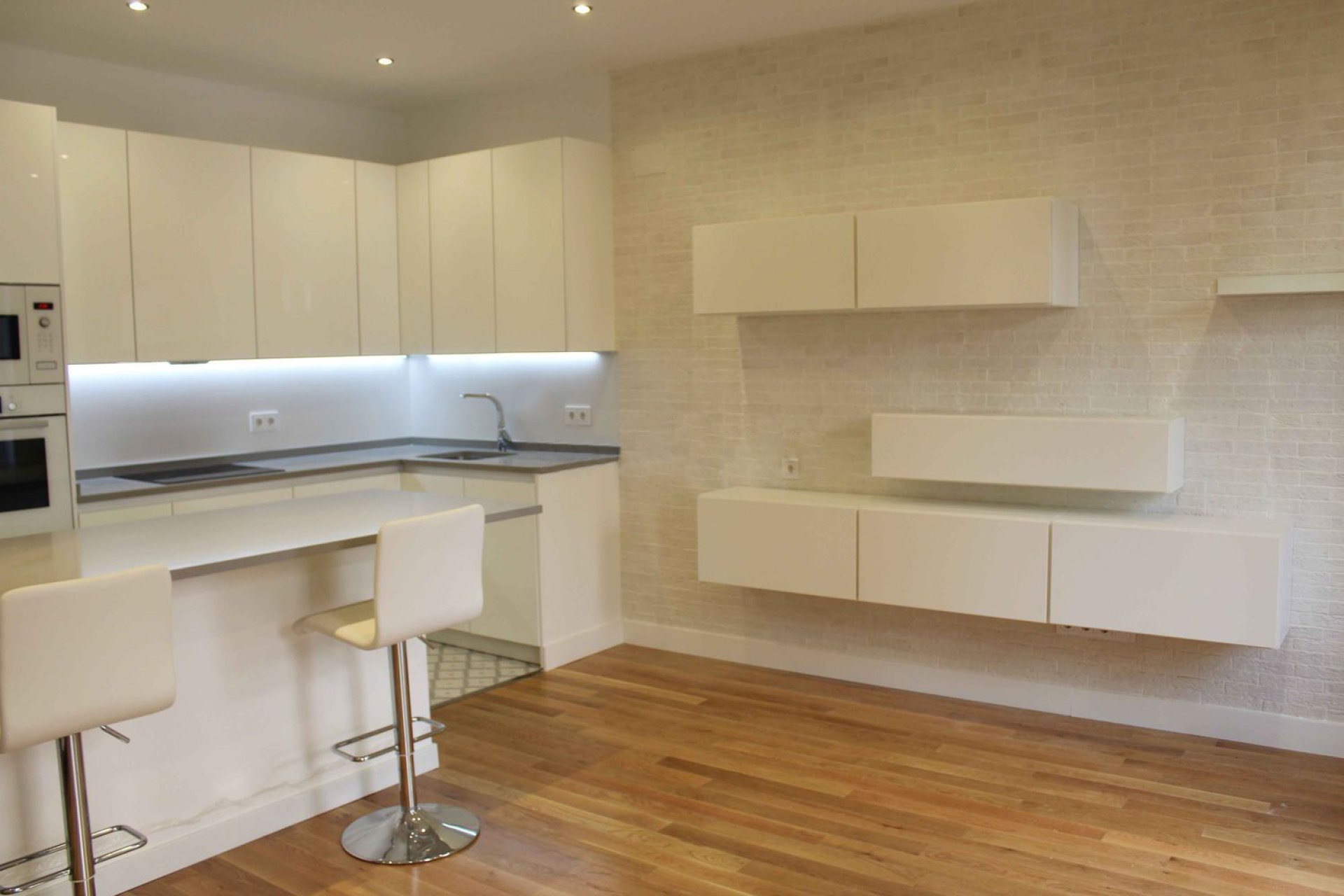 Resale - Apartment - Madrid