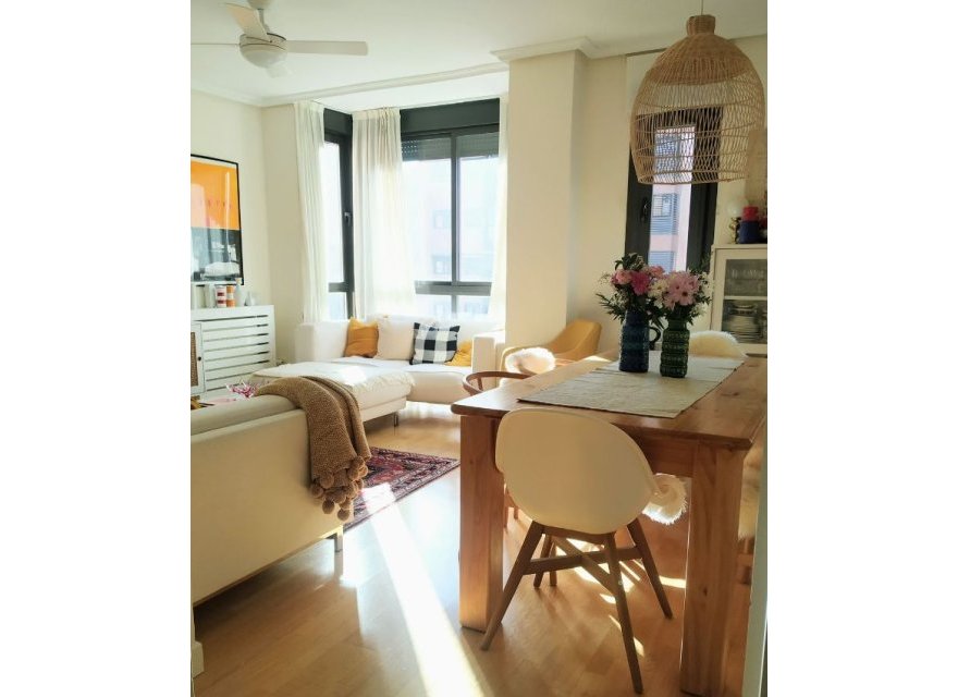Resale - Apartment - Madrid