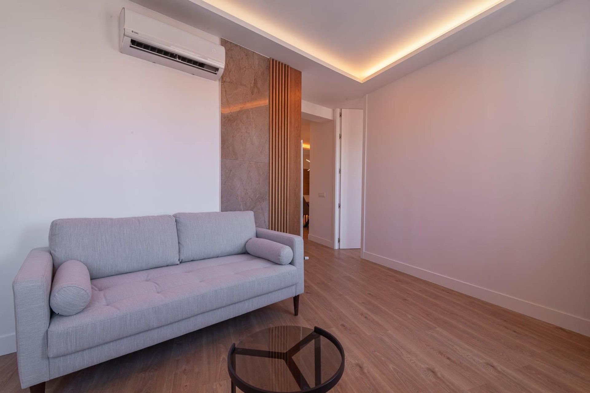 Resale - Apartment - Madrid