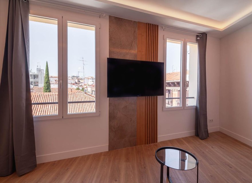 Resale - Apartment - Madrid