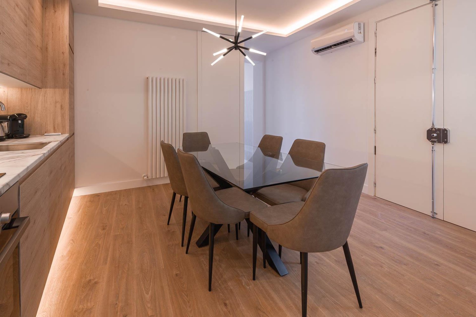 Resale - Apartment - Madrid