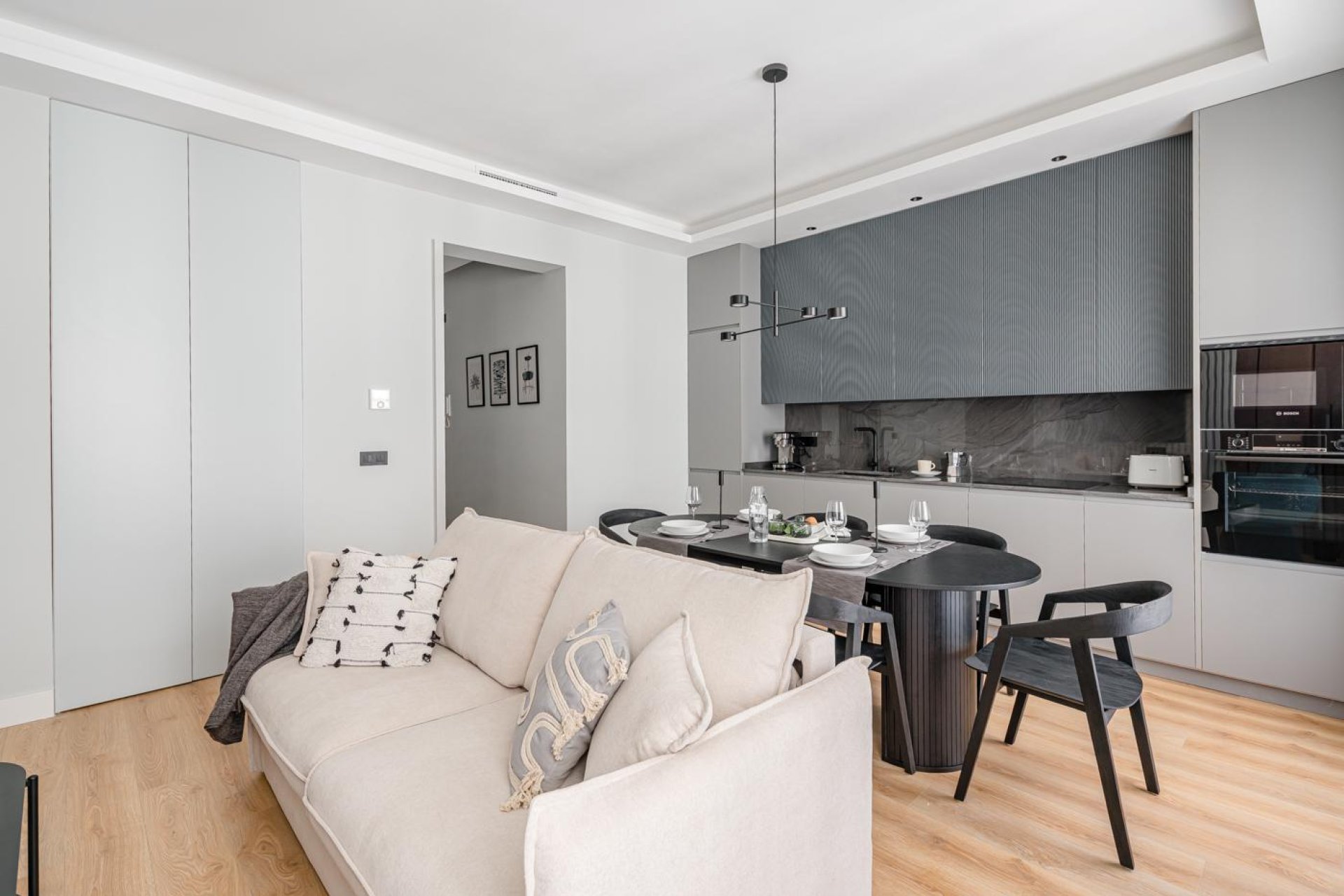 Resale - Apartment - Madrid