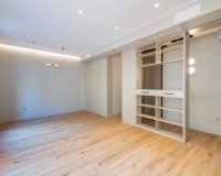 Resale - Apartment - Madrid