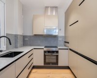 Resale - Apartment - Madrid