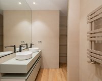 Resale - Apartment - Madrid