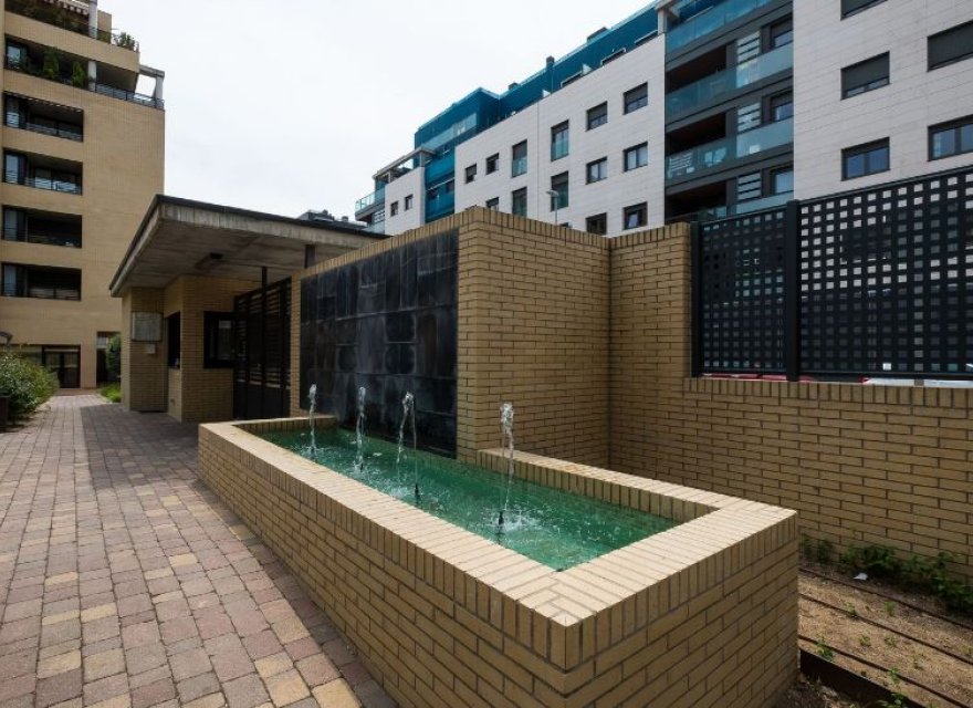 Resale - Apartment - Madrid