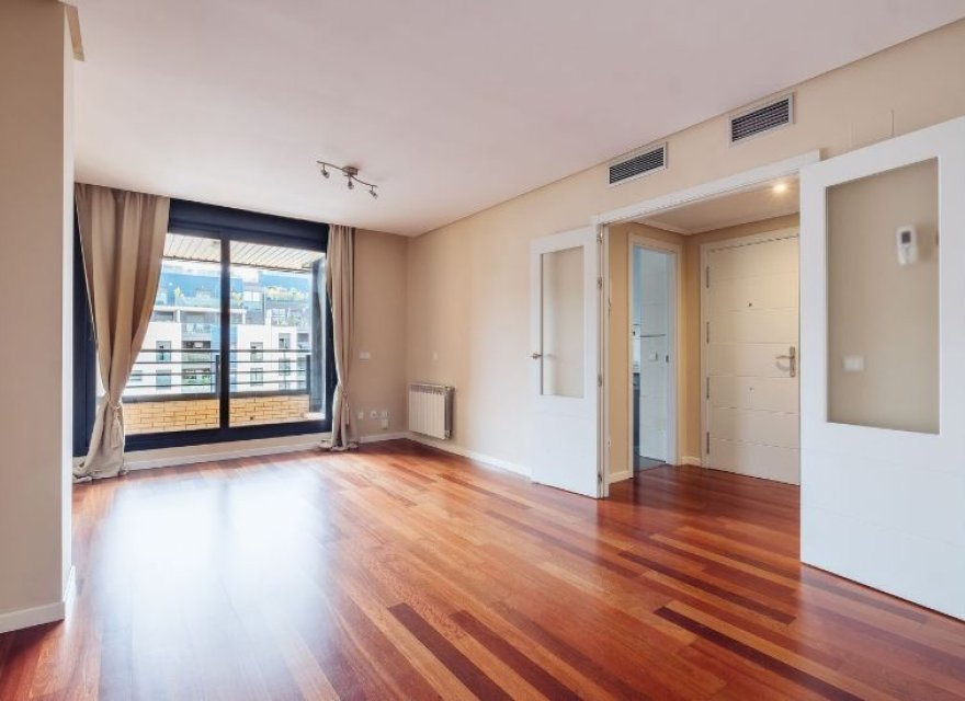 Resale - Apartment - Madrid