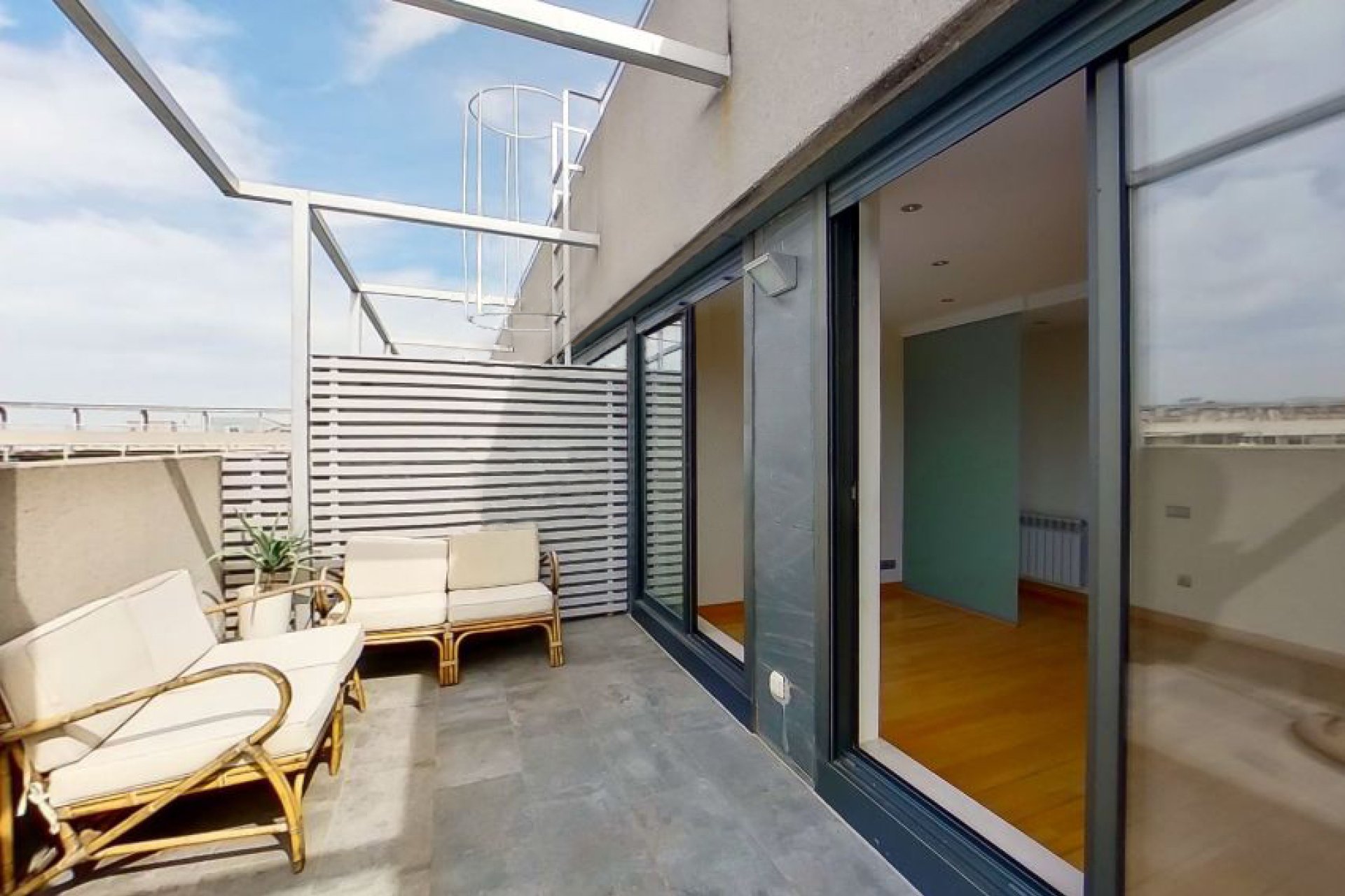 Resale - Apartment - Madrid