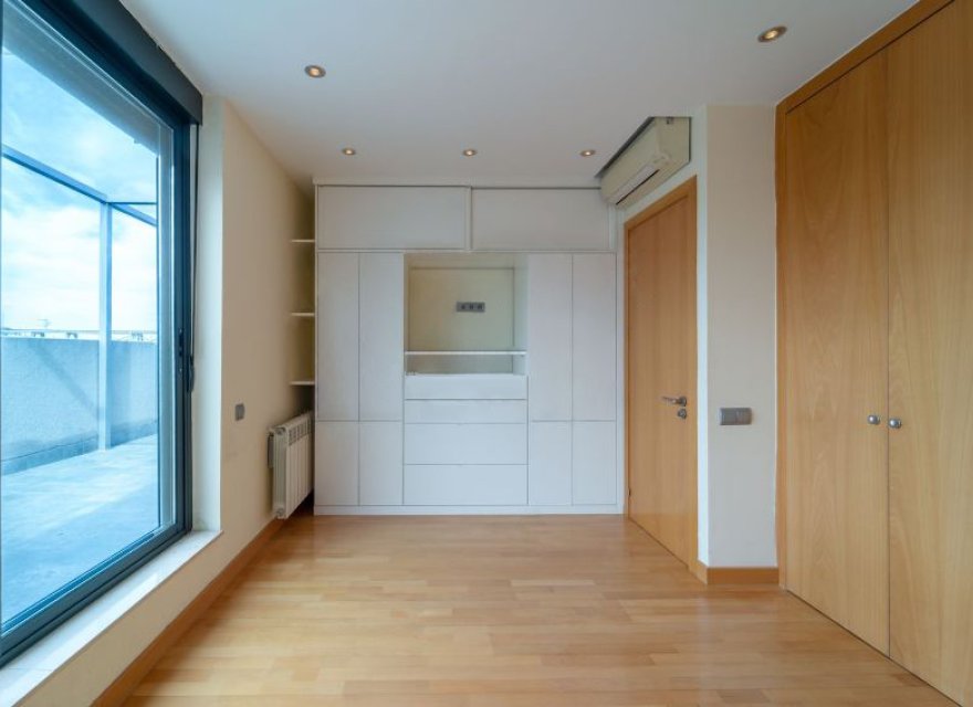 Resale - Apartment - Madrid