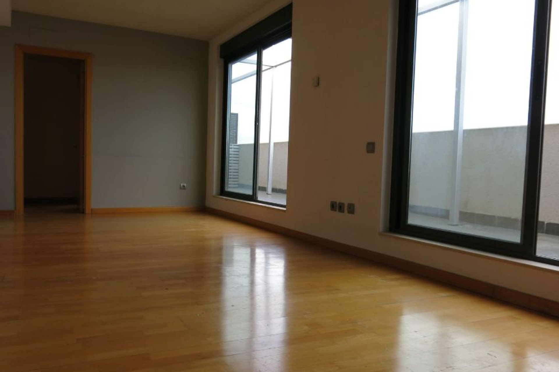 Resale - Apartment - Madrid