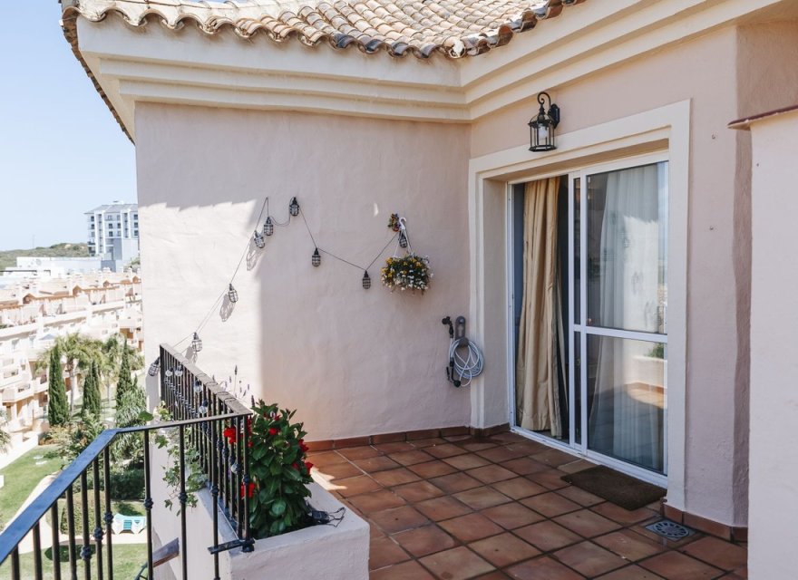 Resale - Apartment - Manilva - Costa del Sol