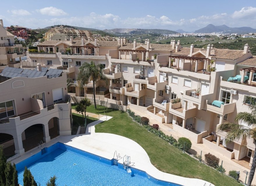 Resale - Apartment - Manilva - Costa del Sol