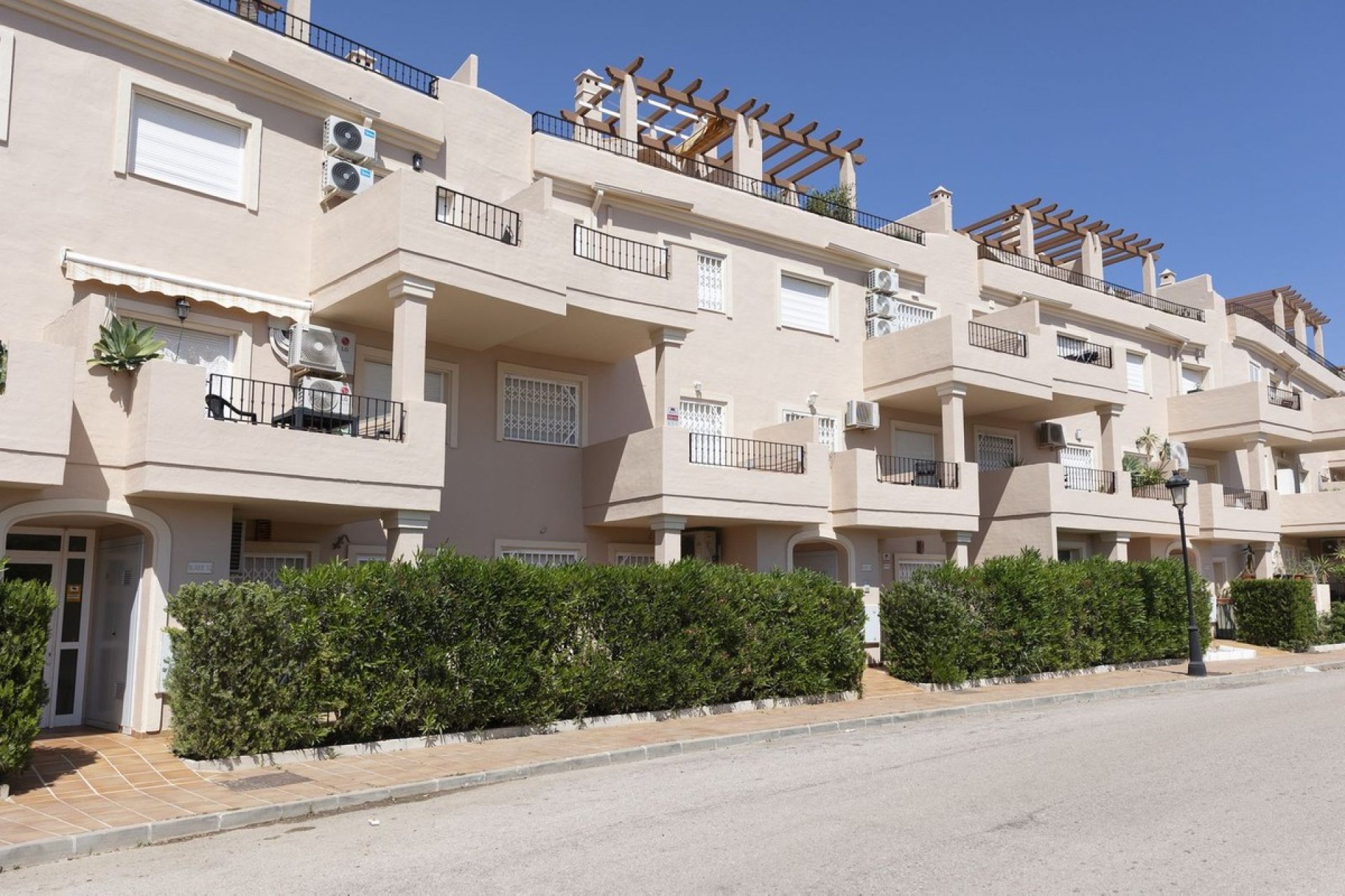 Resale - Apartment - Manilva - Costa del Sol