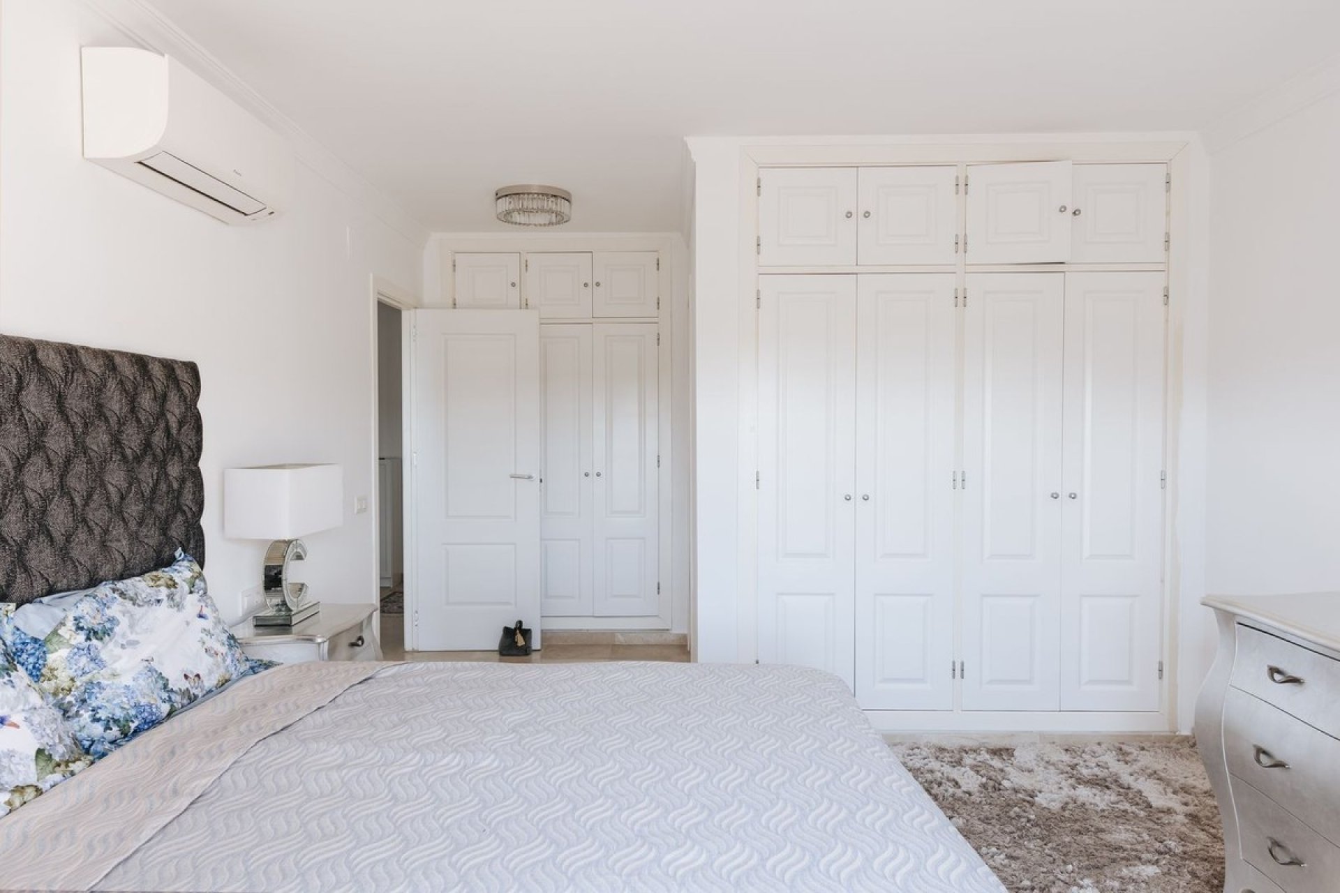 Resale - Apartment - Manilva - Costa del Sol