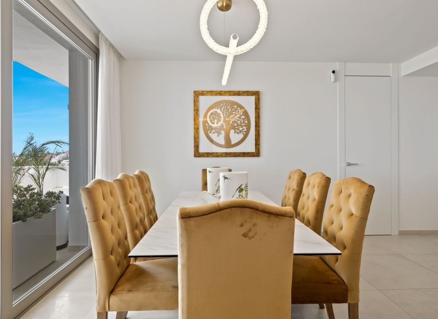 Resale - Apartment - Marbella - Costa del Sol