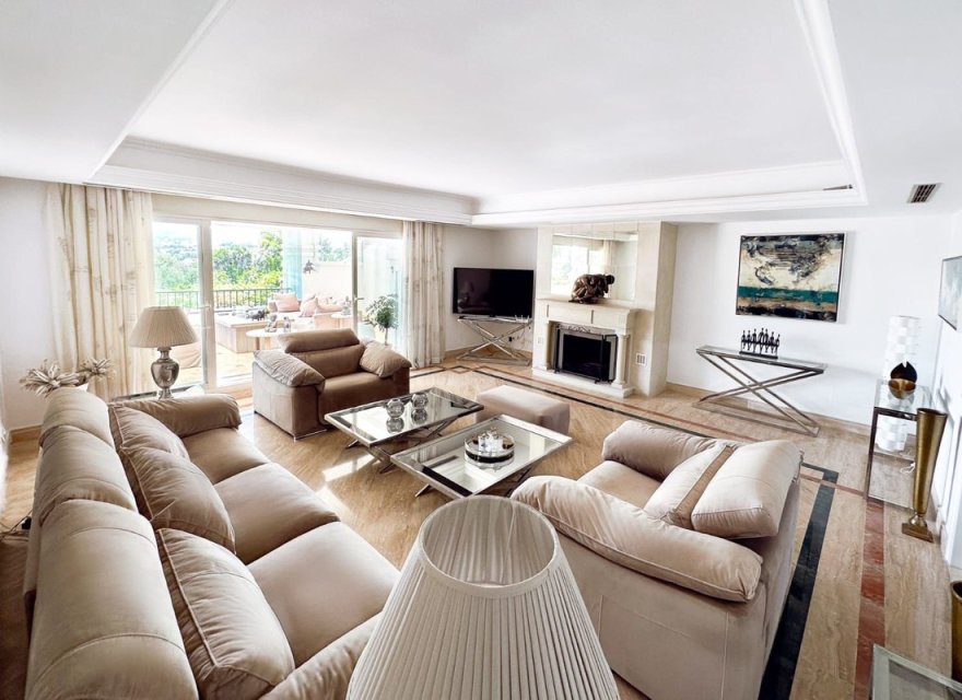 Resale - Apartment - Marbella - Costa del Sol