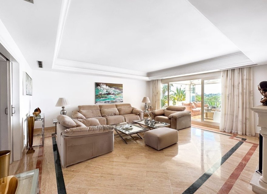 Resale - Apartment - Marbella - Costa del Sol