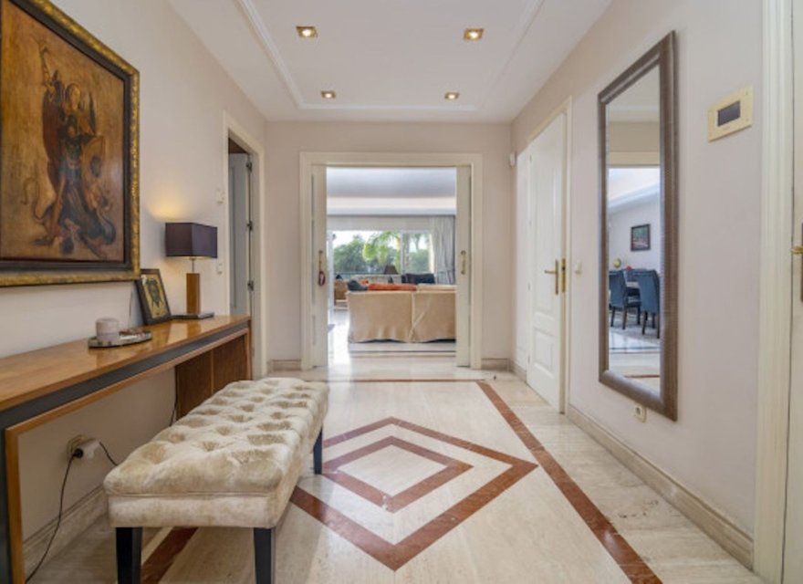 Resale - Apartment - Marbella - Costa del Sol