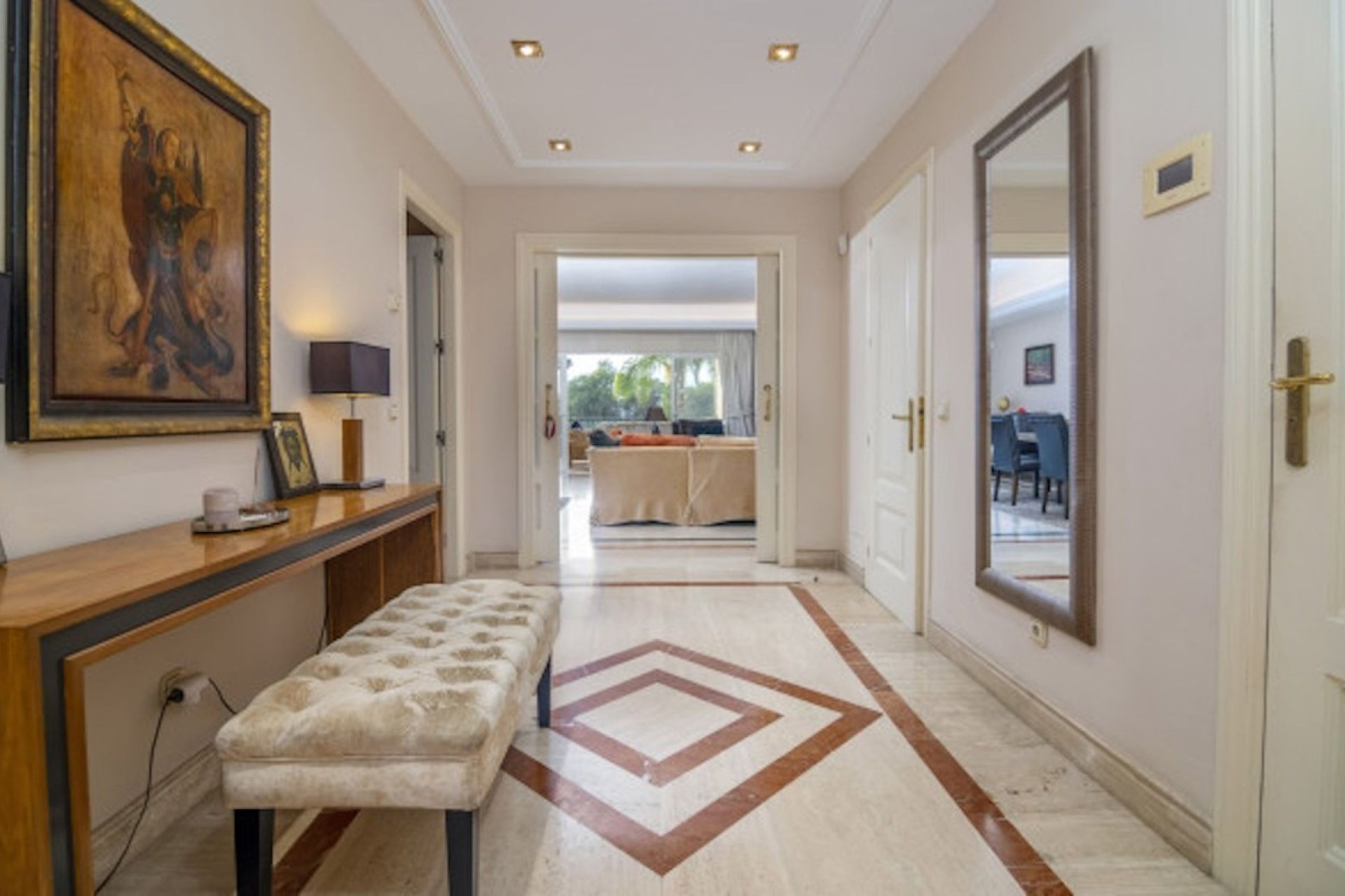 Resale - Apartment - Marbella - Costa del Sol