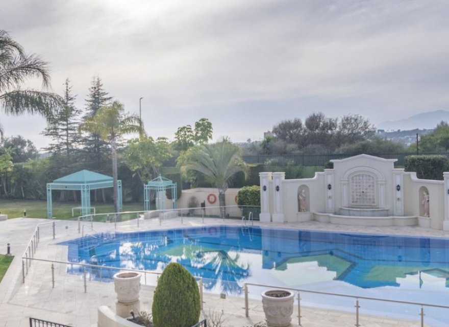 Resale - Apartment - Marbella - Costa del Sol