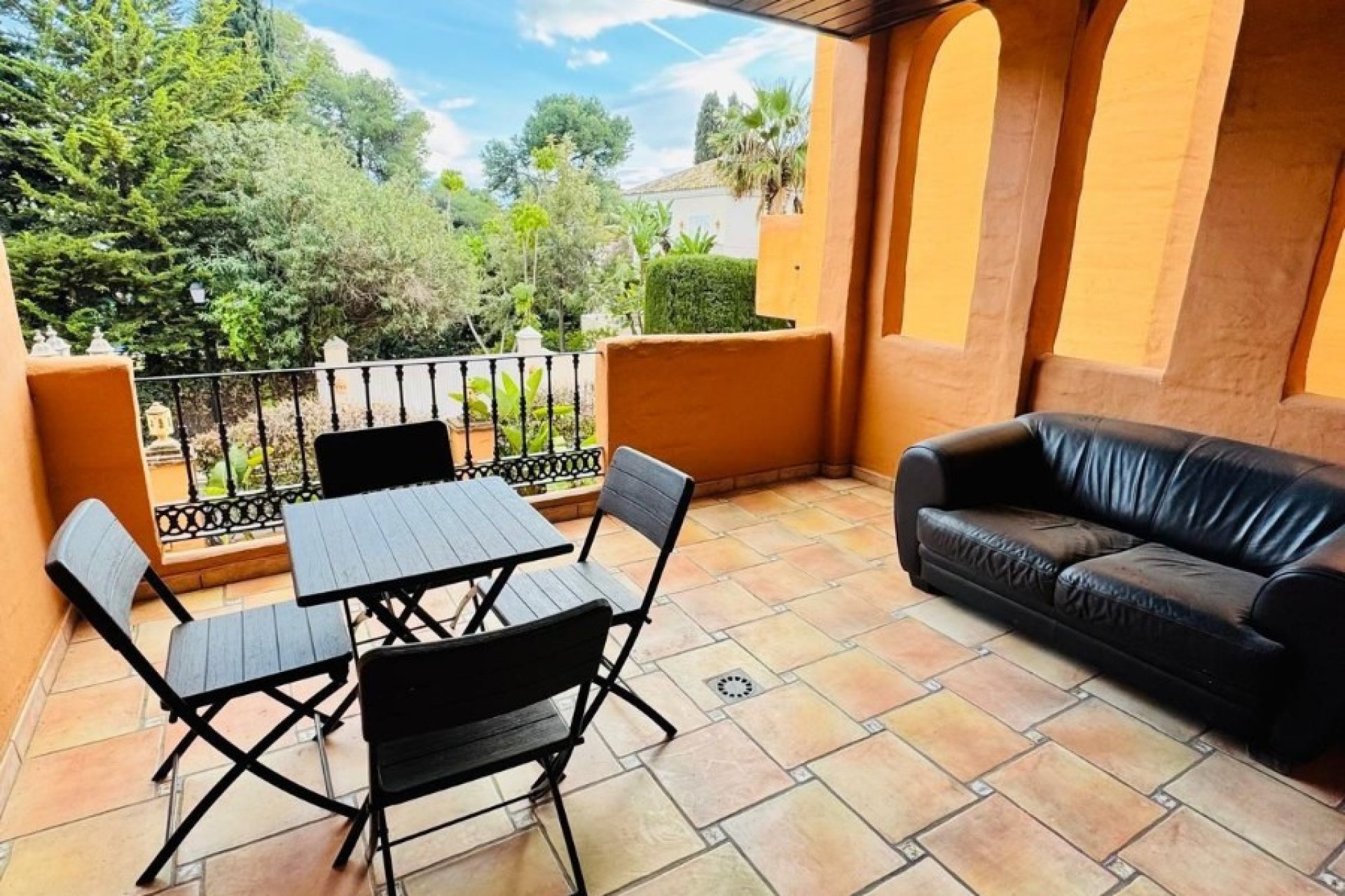 Resale - Apartment - Marbella - Costa del Sol