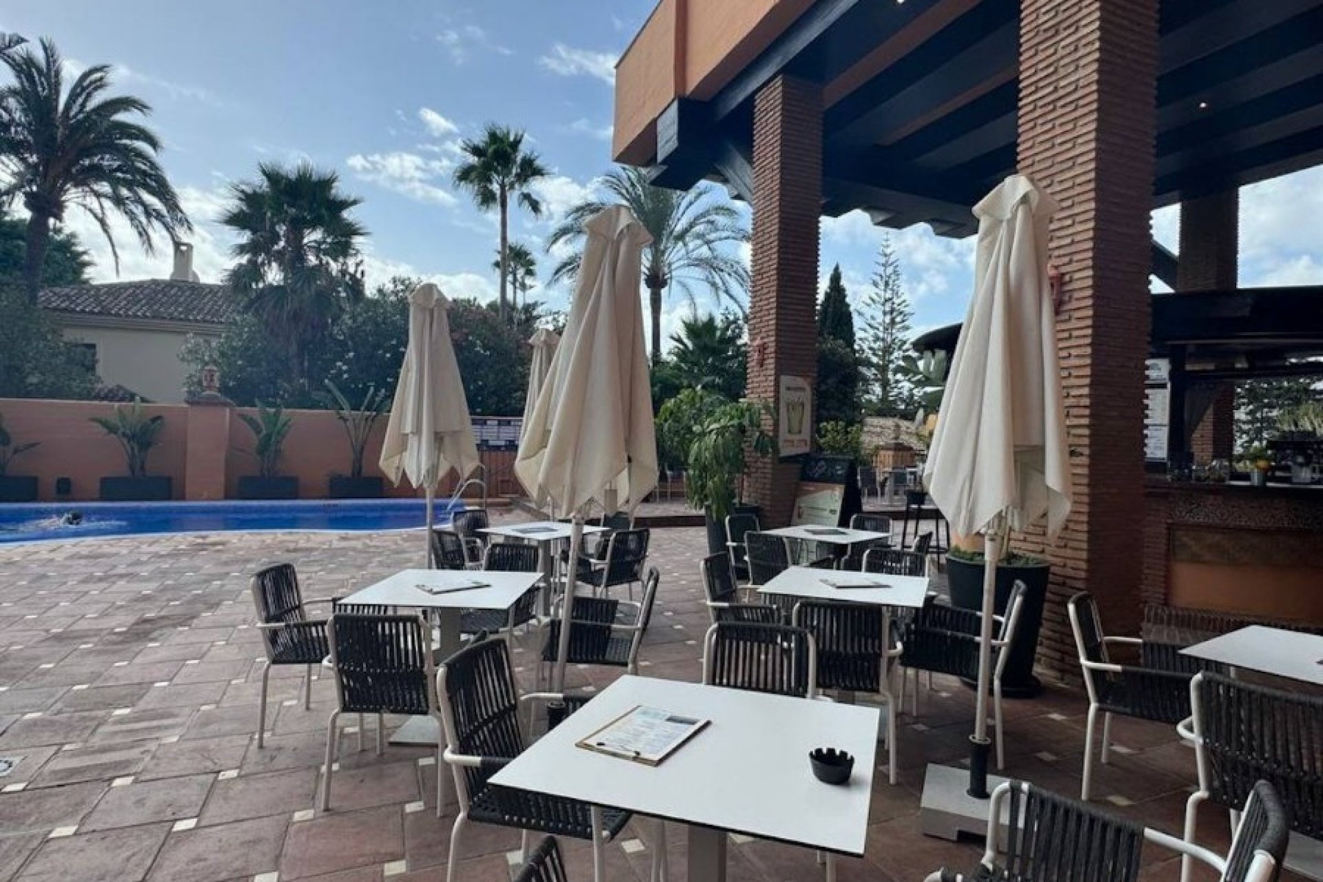 Resale - Apartment - Marbella - Costa del Sol