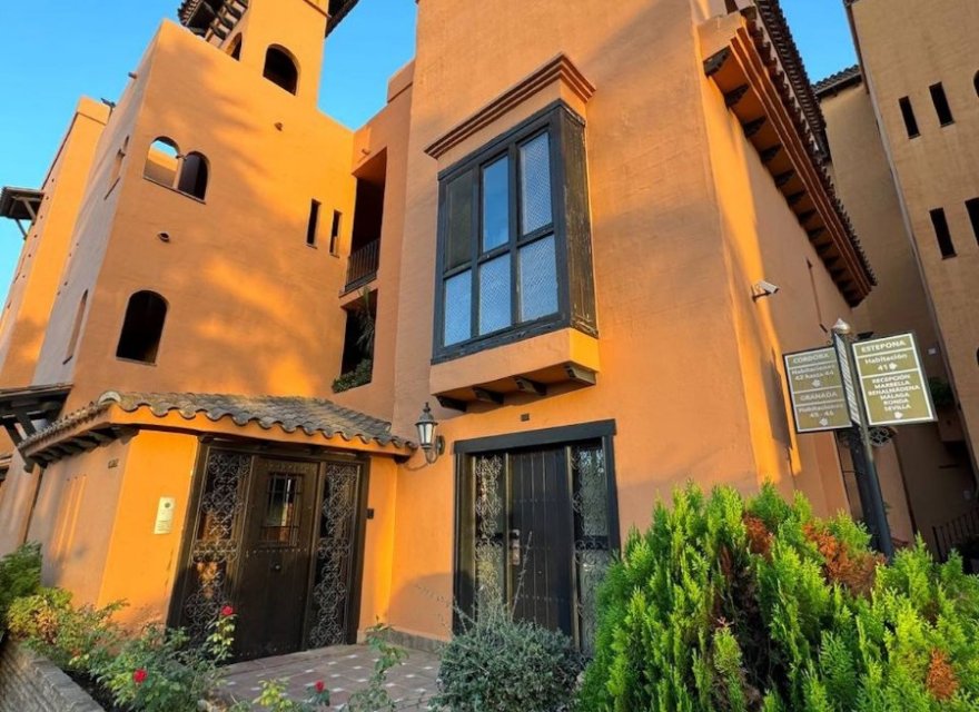 Resale - Apartment - Marbella - Costa del Sol