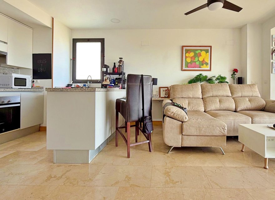 Resale - Apartment - Orihuela Costa - Campoamor