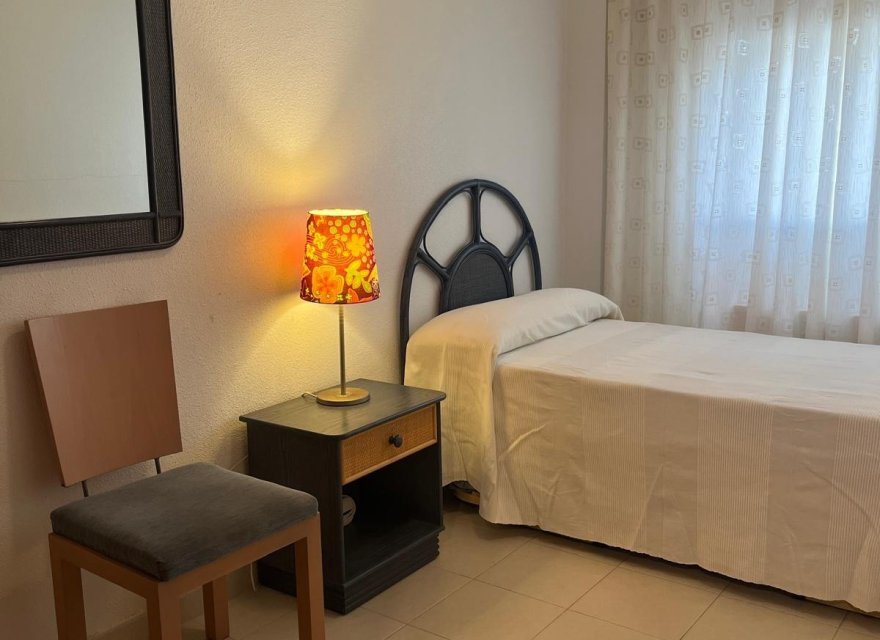 Resale - Apartment - Orihuela Costa - Campoamor