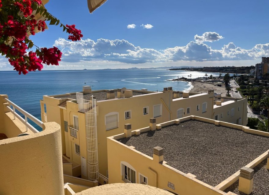 Resale - Apartment - Orihuela Costa - Campoamor