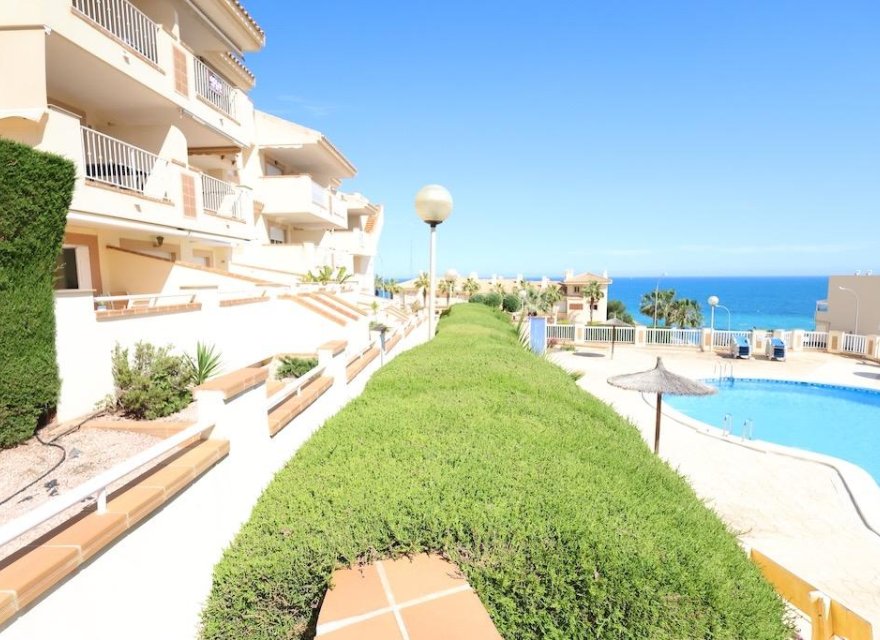 Resale - Apartment - Orihuela Costa - Costa Blanca