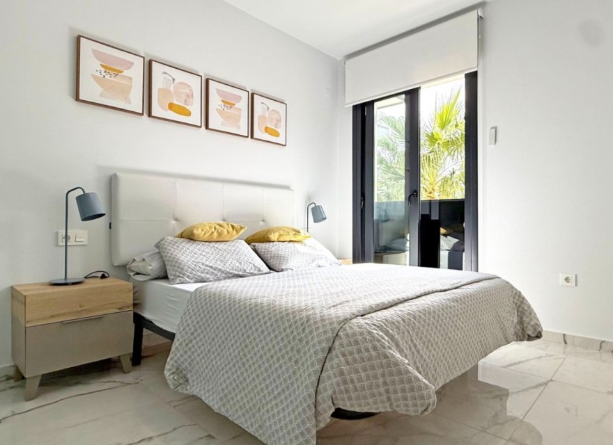 Resale - Apartment - Orihuela Costa - Costa Blanca