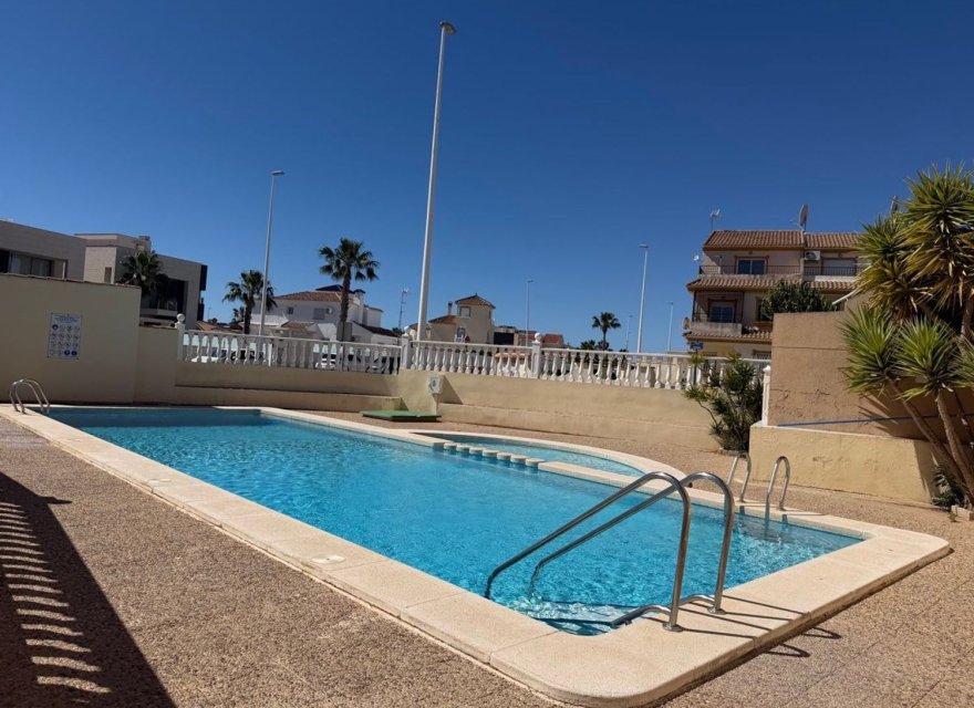 Resale - Apartment - Orihuela Costa - La Regia