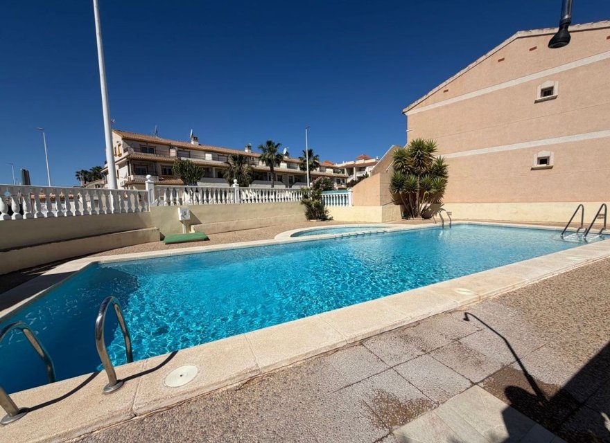 Resale - Apartment - Orihuela Costa - La Regia