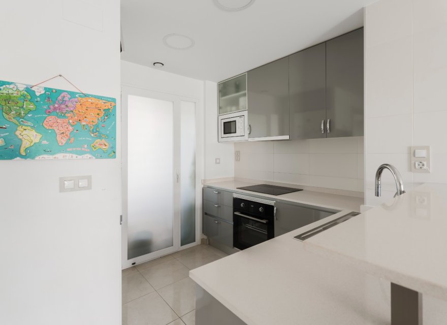 Resale - Apartment - Orihuela Costa - La Zenia