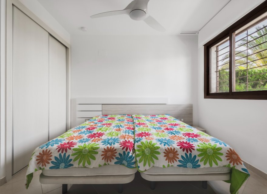 Resale - Apartment - Orihuela Costa - La Zenia