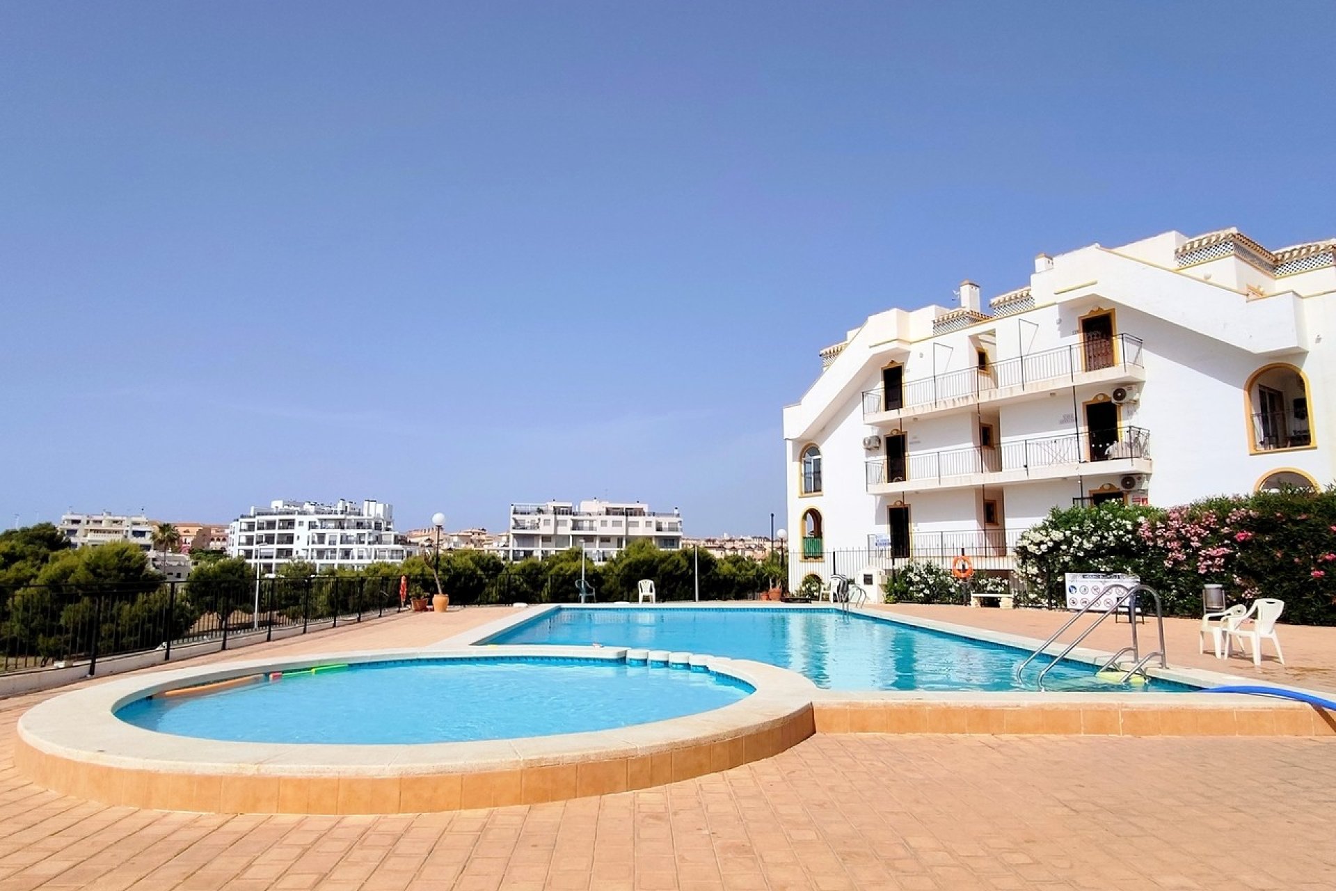 Resale - Apartment - Orihuela Costa - La Zenia