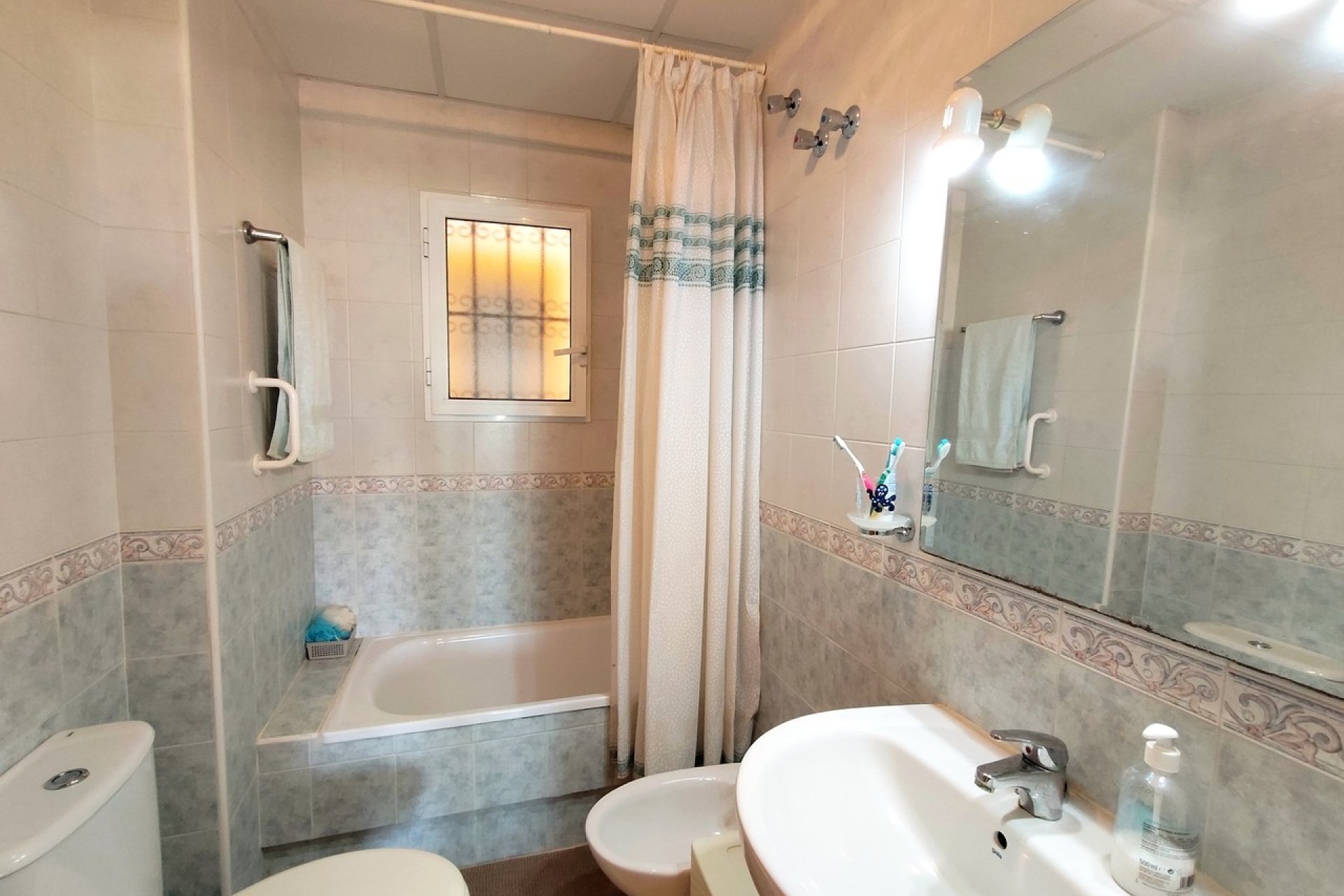 Resale - Apartment - Orihuela Costa - La Zenia