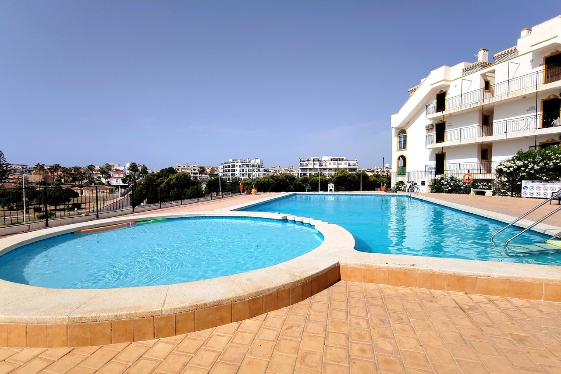 Resale - Apartment - Orihuela Costa - La Zenia