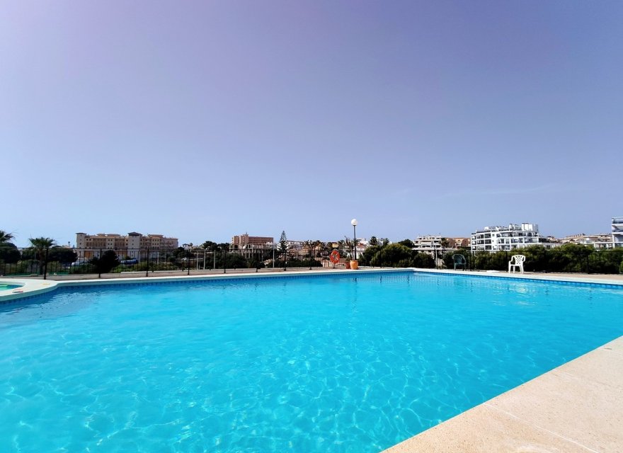 Resale - Apartment - Orihuela Costa - La Zenia
