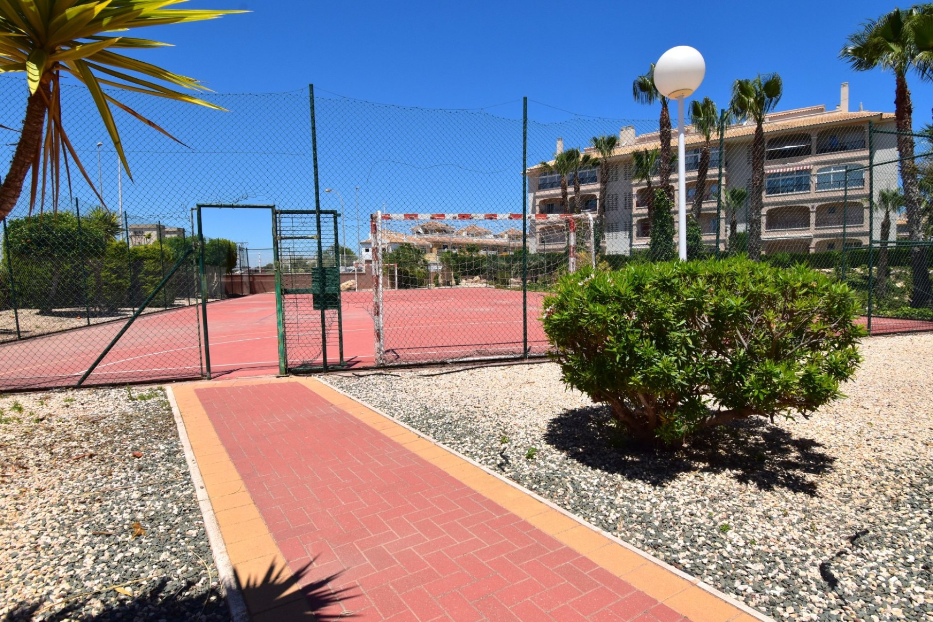 Resale - Apartment - Orihuela Costa - Playa Flamenca