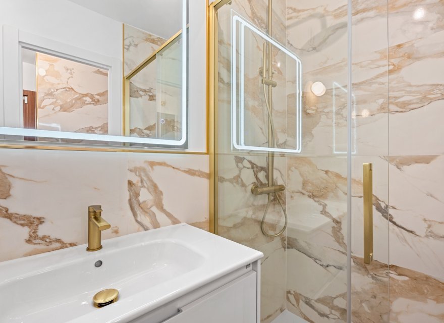 Resale - Apartment - Orihuela Costa - Punta Prima