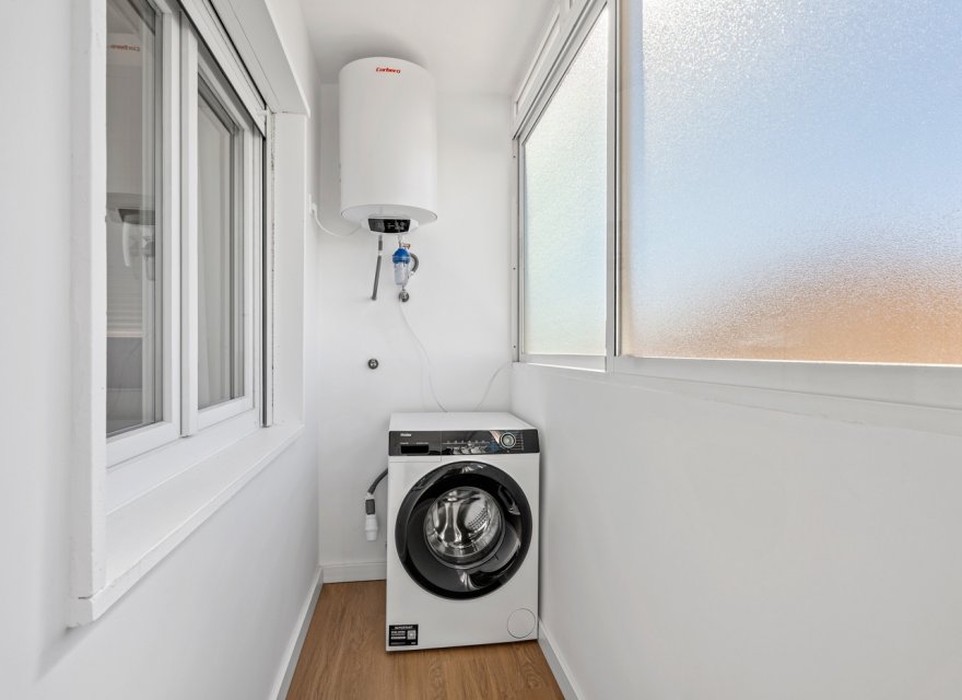 Resale - Apartment - Orihuela Costa - Punta Prima