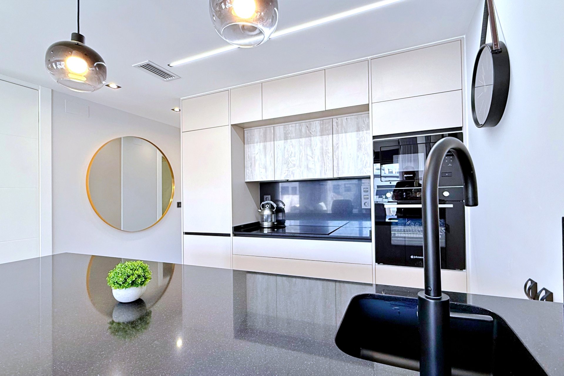 Resale - Apartment - Orihuela Costa - Punta Prima