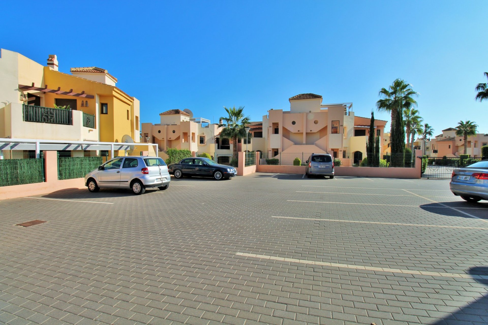 Resale - Apartment - Orihuela Costa - Punta Prima