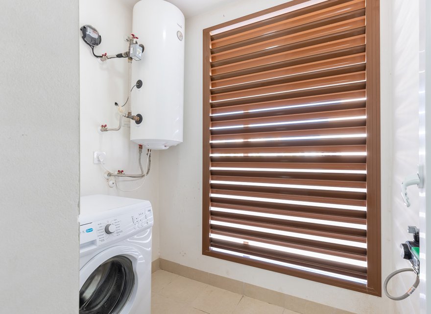 Resale - Apartment - Orihuela Costa - Villamartín