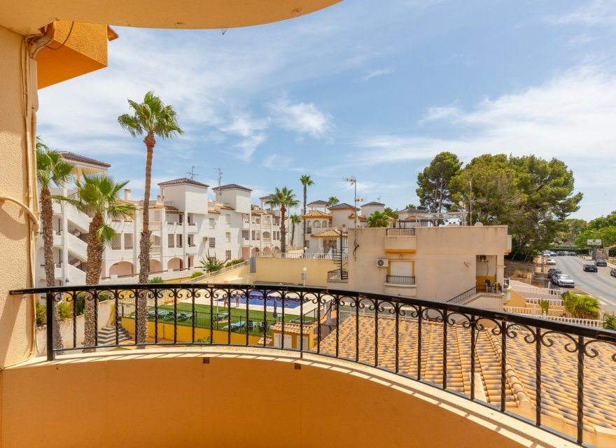 Resale - Apartment - Orihuela Costa - Villamartin