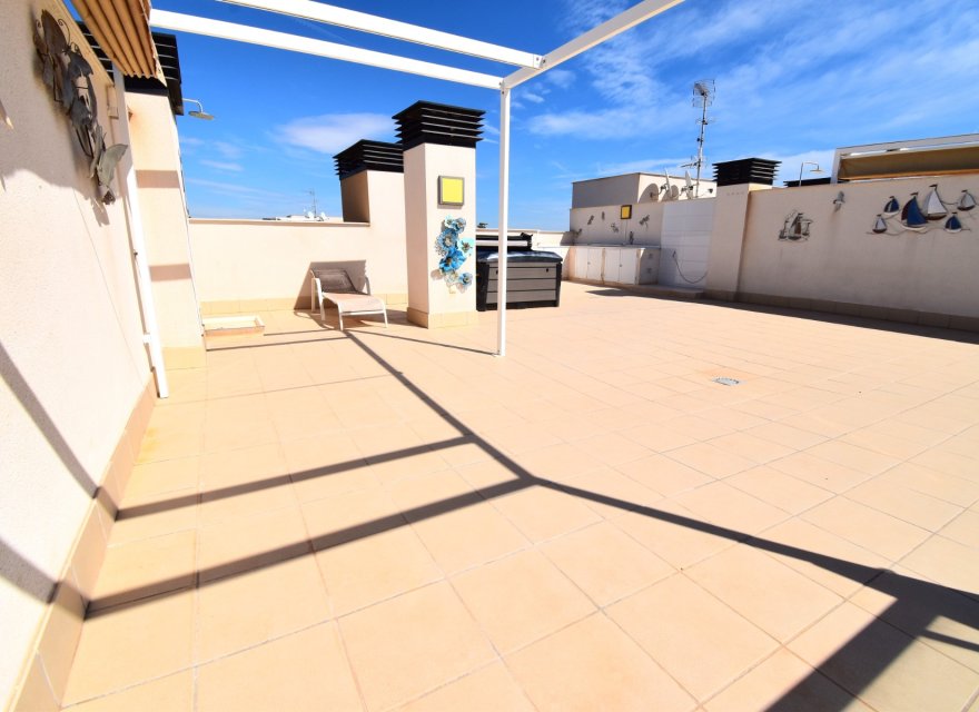 Resale - Apartment - Orihuela Costa - Villamartín